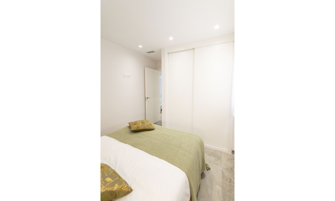 Новое здание - Таунхаус -
Pilar de la Horadada