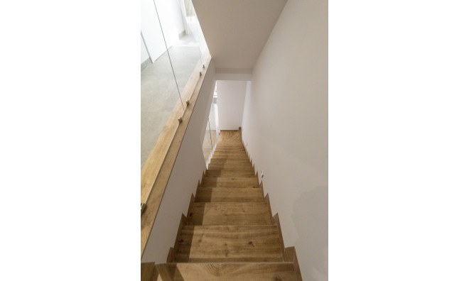 Новое здание - Таунхаус -
Pilar de la Horadada