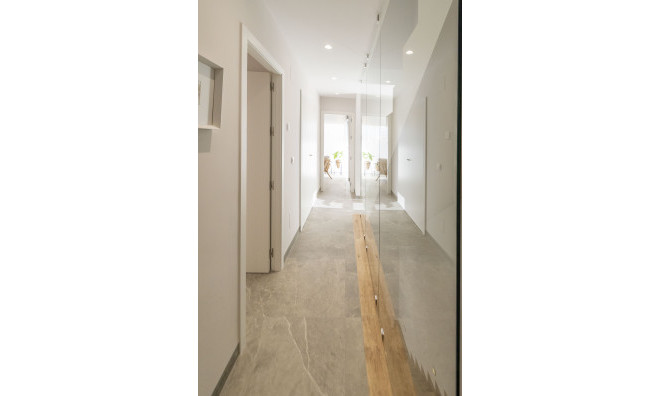 Новое здание - Таунхаус -
Pilar de la Horadada