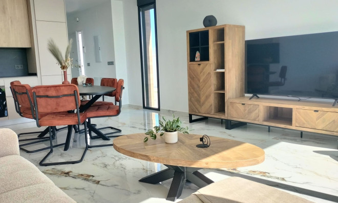 Nybyggnation - Radhus -
Pilar de la Horadada