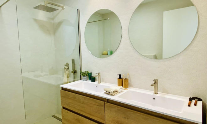 Obra nueva - Bungalow -
Pilar de la Horadada