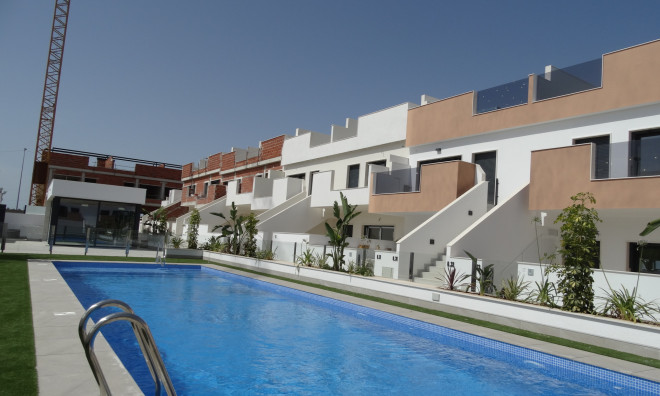 Obra nueva - Bungalow -
Pilar de la Horadada