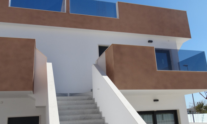 Obra nueva - Bungalow -
Pilar de la Horadada