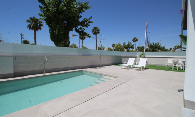 Nouvelle construction - Maison de ville -
Pilar de la Horadada