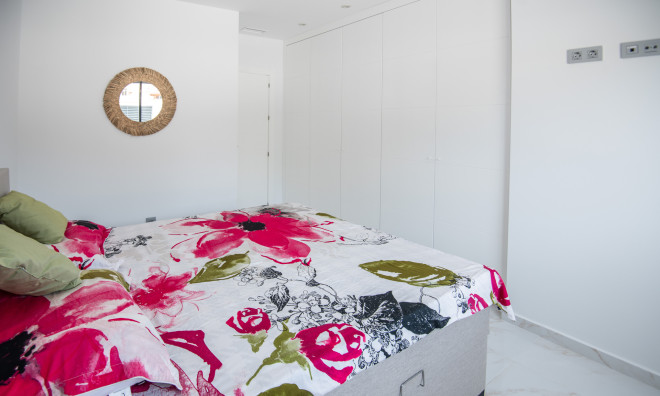 Nybyggnation - Radhus -
Pinar de Campoverde