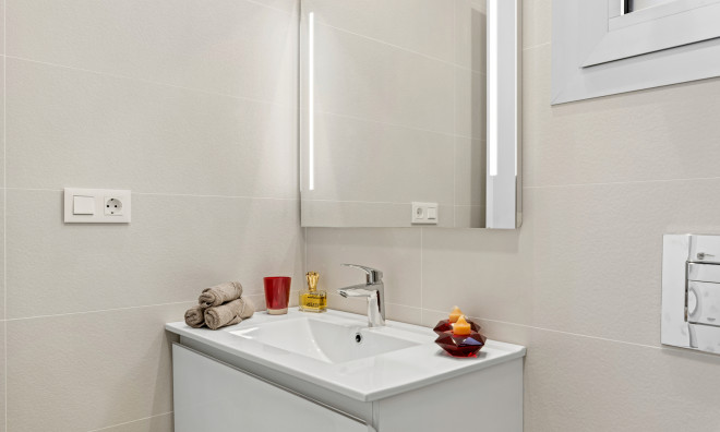 Nybyggnation - Takvåning -
Orihuela Costa