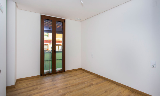 Obra nueva - Ático -
Hondón de las Nieves