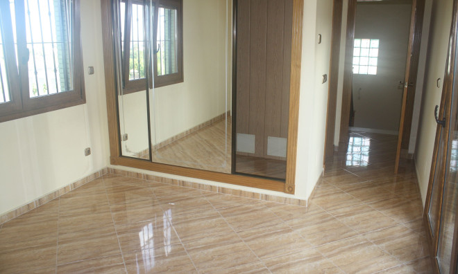 Nouvelle construction - Maison de ville -
Torrevieja