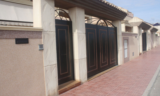 New Build - Villa / Semi semi-detached -
Torrevieja