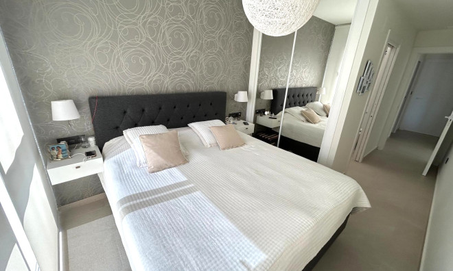 Nybyggnation - Takvåning -
Torrevieja