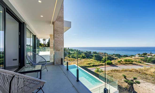 Nieuwbouw Woningen - Villa -
Benalmádena