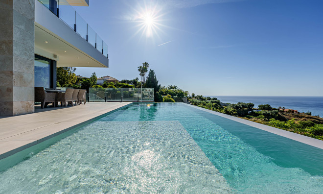 Nieuwbouw Woningen - Villa -
Benalmádena