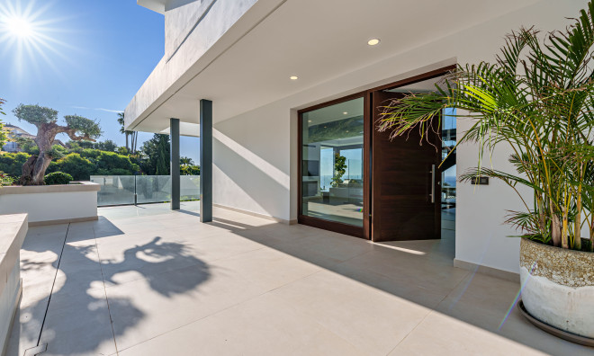 Nieuwbouw Woningen - Villa -
Benalmádena