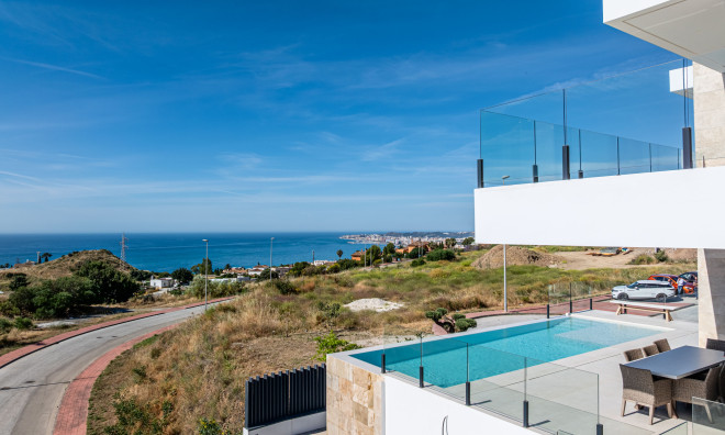 Nieuwbouw Woningen - Villa -
Benalmádena