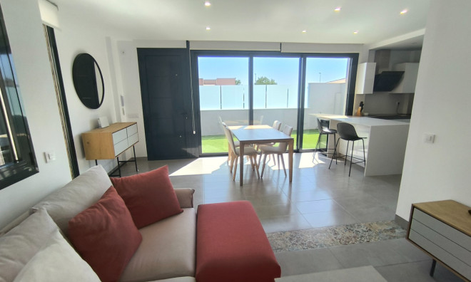 Herverkoop - Villa -
Cartagena - Los Belones