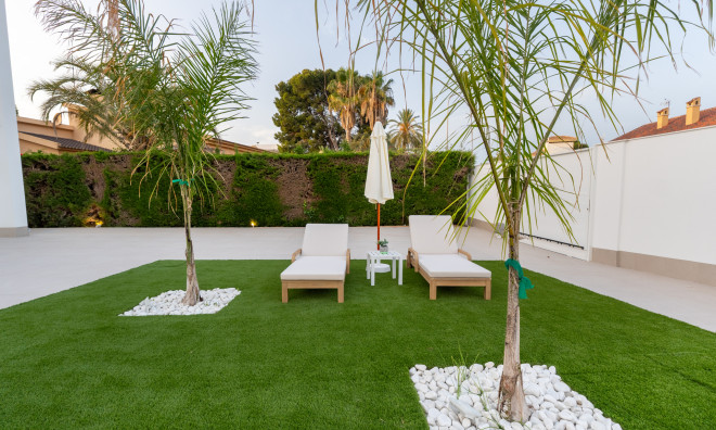 Obra nueva - Villa -
Orihuela Costa