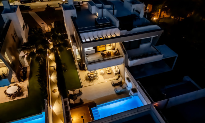 Nybyggnation - Villa -
Marbella