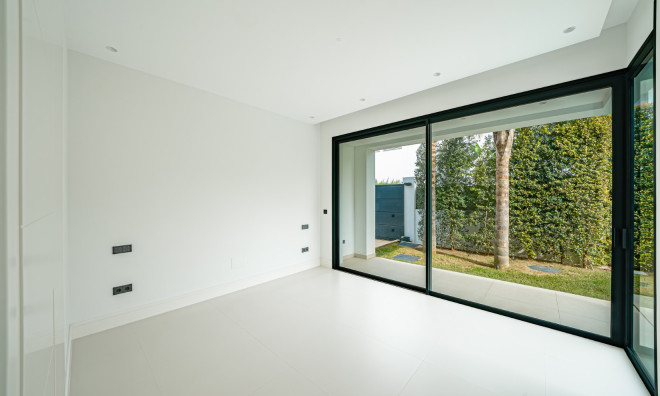 New Build - Villa -
Marbella