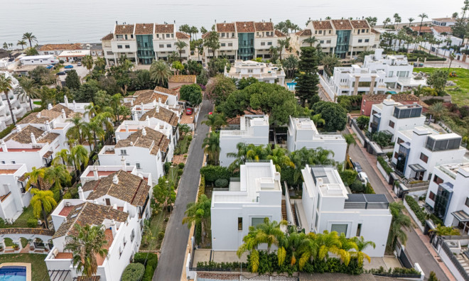 New Build - Villa -
Marbella