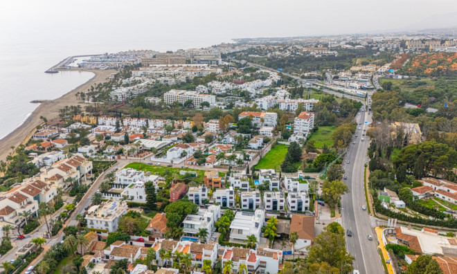 New Build - Villa -
Marbella