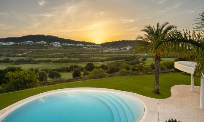 Nybyggnation - Villa -
Casares