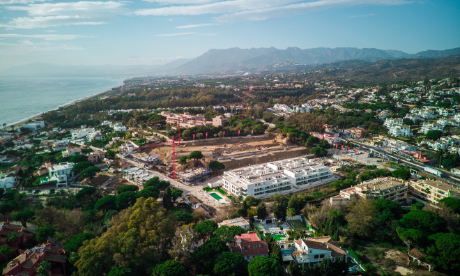 Obra nueva - Villa / Semi pareado -
Marbella