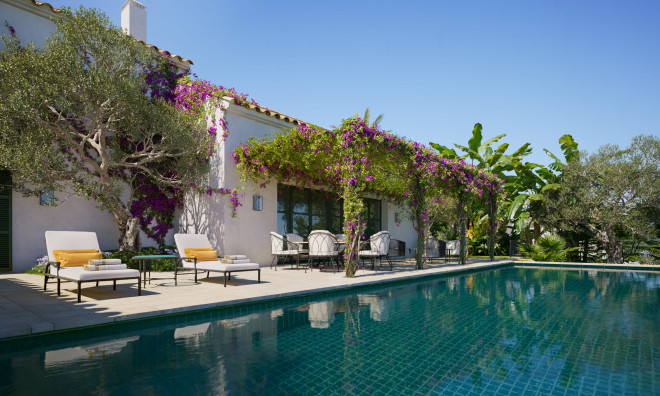 Новое здание - Villa -
Casares