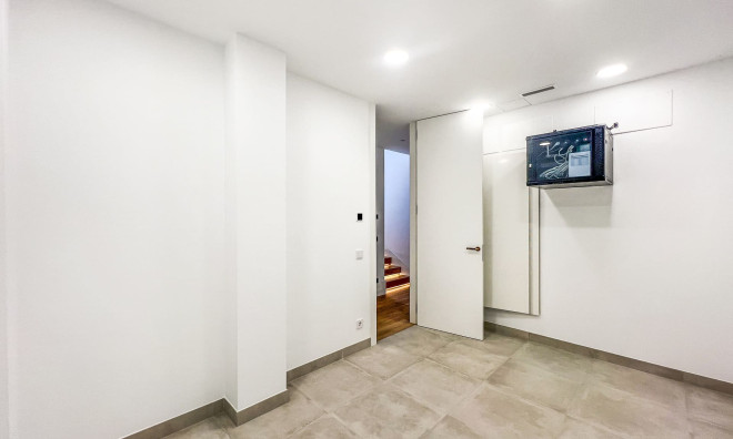 Obra nueva - Villa -
Marbella