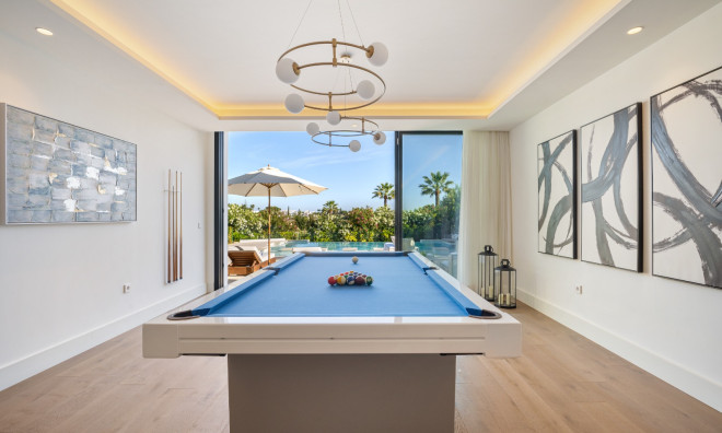 Новое здание - Villa -
Marbella