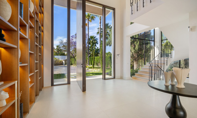 Новое здание - Villa -
Marbella