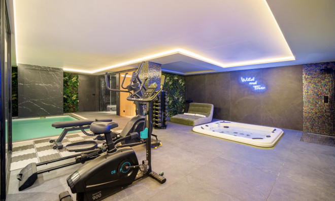 Новое здание - Villa -
Marbella