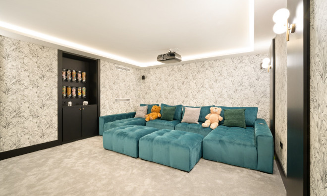 Новое здание - Villa -
Marbella