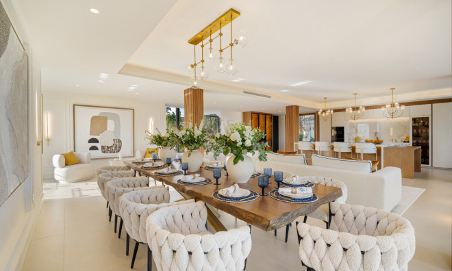 Новое здание - Villa -
Marbella