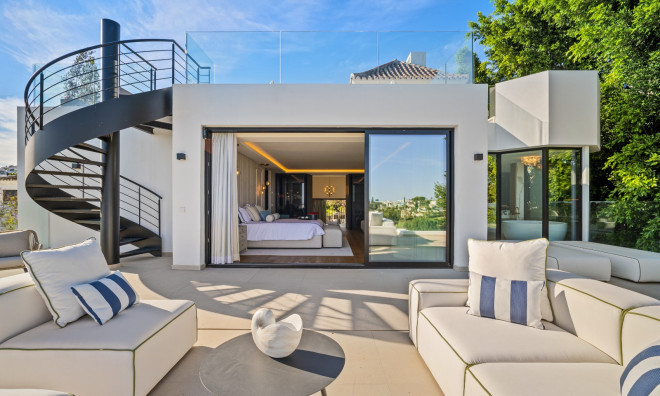 Новое здание - Villa -
Marbella