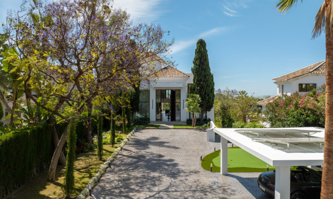 Новое здание - Villa -
Marbella