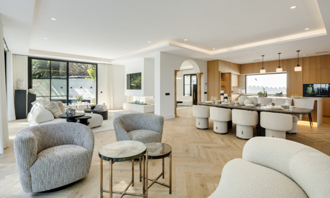 Новое здание - Villa -
Benahavís