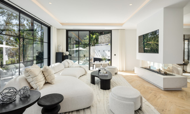 Новое здание - Villa -
Benahavís