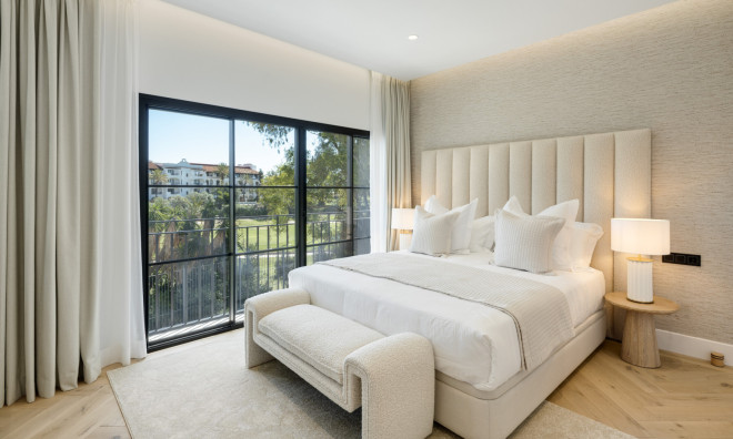 Новое здание - Villa -
Benahavís