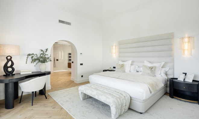 Новое здание - Villa -
Benahavís