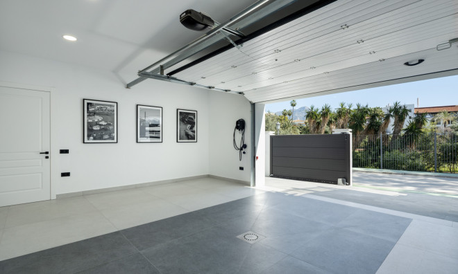 Новое здание - Villa -
Benahavís