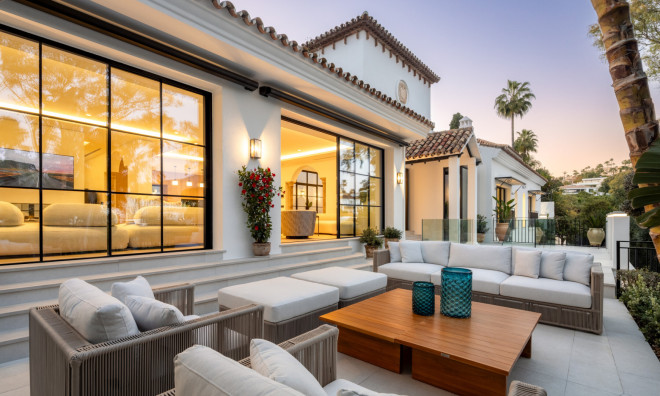 Новое здание - Villa -
Benahavís