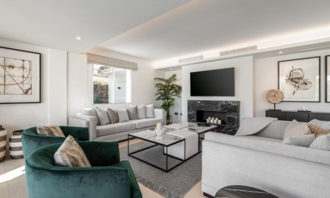 Nybyggnation - Villa -
Marbella