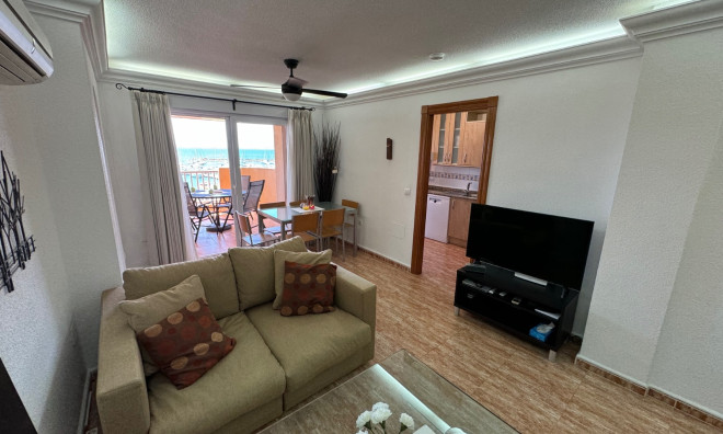 Resale - Apartment / flat -
La Manga Del Mar Menor - La Manga