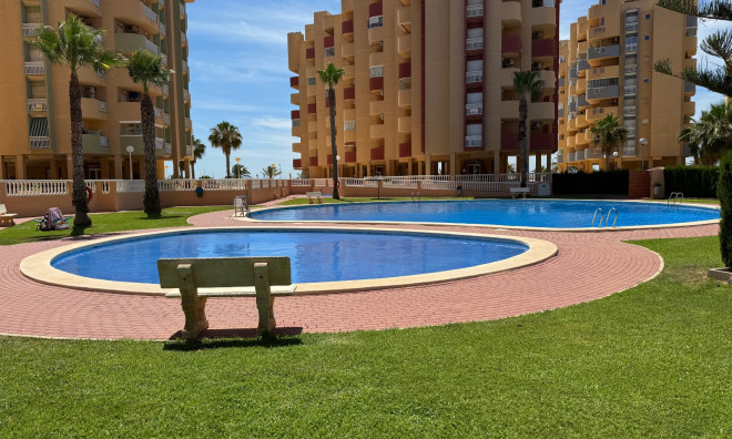 Återförsäljning - Lägenhet / lägenhet -
La Manga Del Mar Menor - La Manga