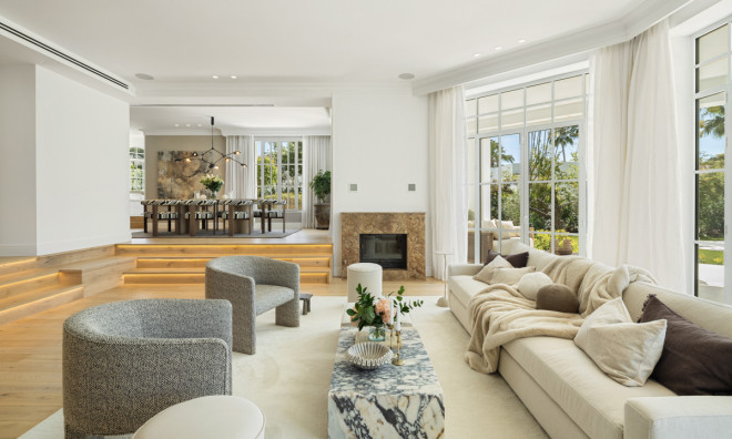 Новое здание - Villa -
Marbella