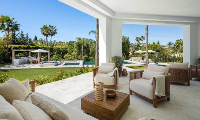 Новое здание - Villa -
Marbella