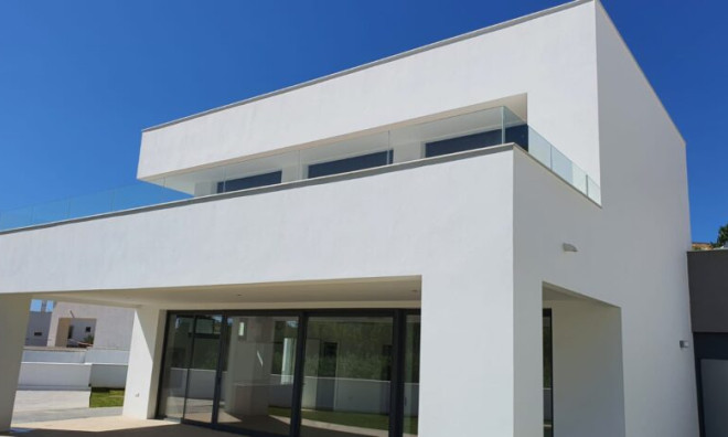 Obra nueva - Villa -
Manilva