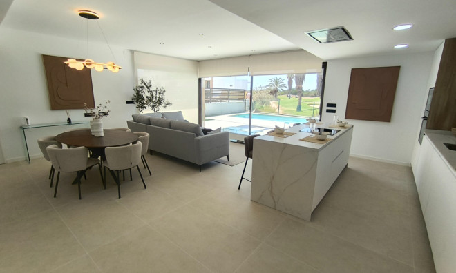 Resale - Villa -
Los Alcázares - Serena Golf