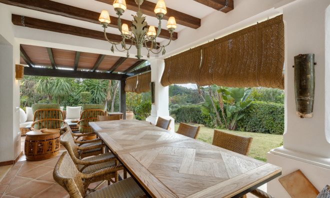 Новое здание - Villa -
Benahavís