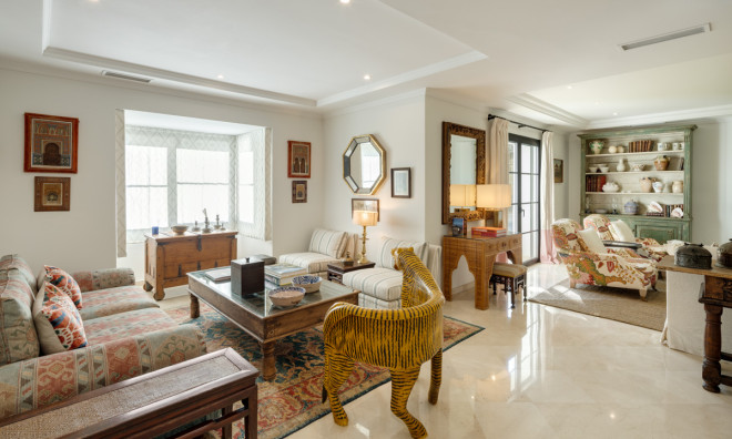 Новое здание - Villa -
Benahavís